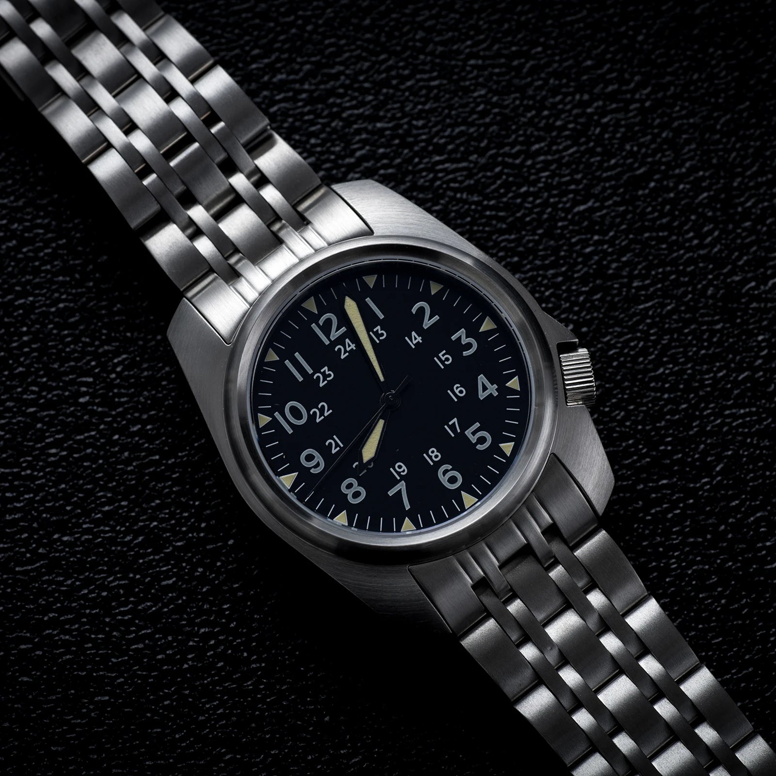 Aimimo Luxury Pilot W/ Saphire Crystal (Quartz)